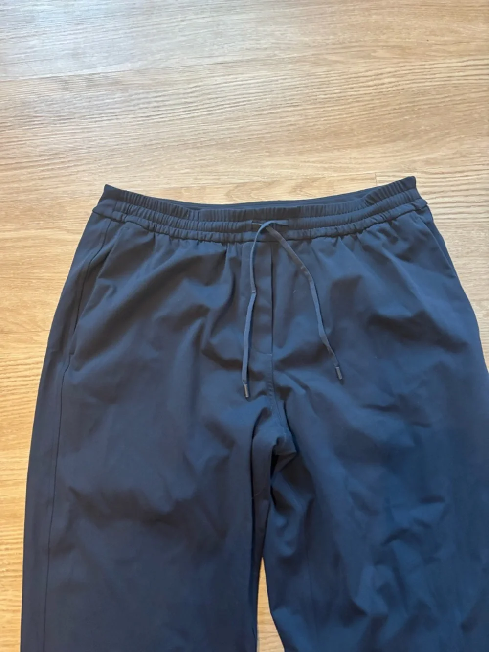 Lululemon Women’s Tapered Luxtreme Pants Cropped Size Large Navy LW5FWDS - Picture 3 of 9